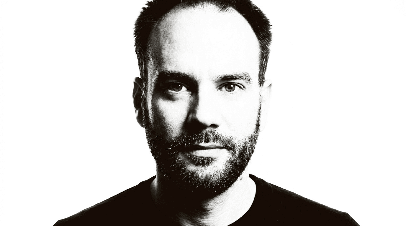Milos Mandic headshot